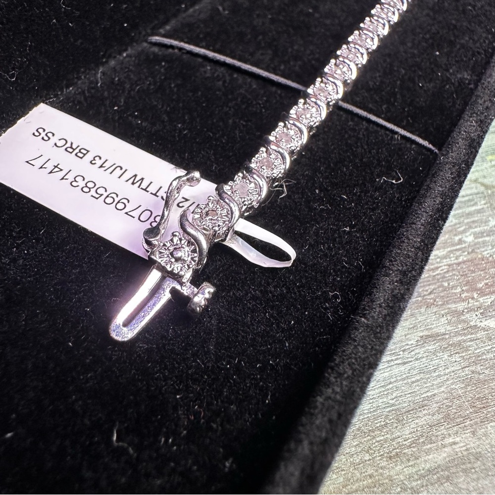 ‎ Diamond Tennis Bracelet 1/2 carat - Picture 3 of 9